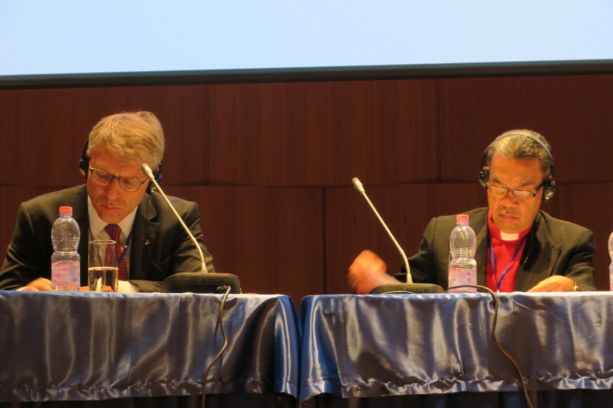 For 3 European alliances, Evangelical-Catholic unity is going too far; WEA says it has not changed