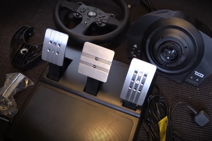 Gran Turismo Sport Release Date News Thrustmaster S T300rs Gt Edition Brings Players Behind An Actual Steering Wheel