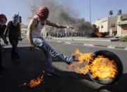 palestinian-protestors-in-israel