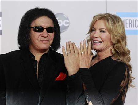 Gene Simmons apologizes for suicide comments the KISS singer made ...