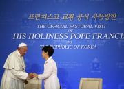 pope-francis-south-korean-president-park-geun-hye