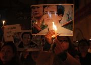 vietnam-catholics-protest-for-dissident-lawyer