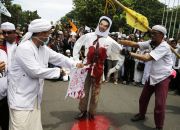 indonesian-islamic-protestors